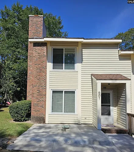 601 Picadilly Sq Photo 1