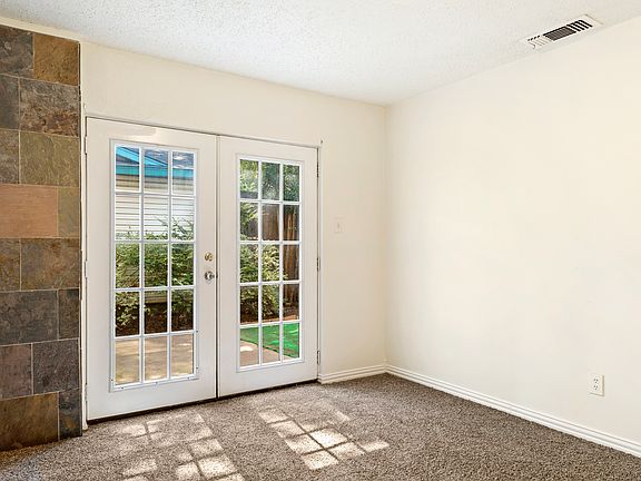 5th image of 421 San Mateo Dr