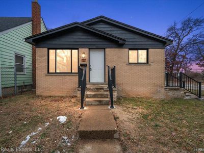 8104 Cloverdale Ave, Ferndale, MI, 48220
