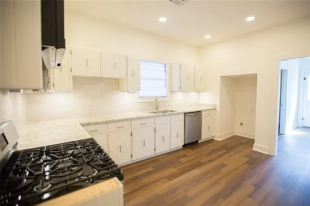 533 Maple Ave — Photo 13