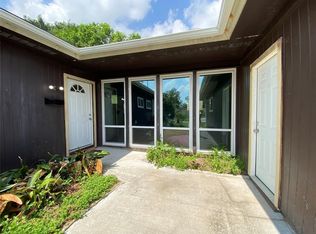 8902 Bob White Dr, Houston, TX 77074