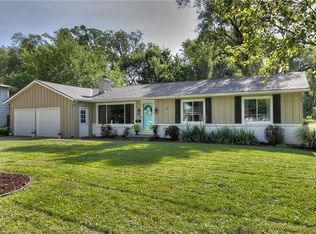 8025 England St, Overland Park, KS 66204