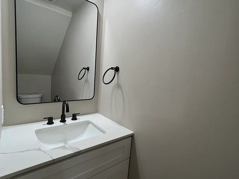 4013 1/2 Menchaca Rd #1 — Photo 18