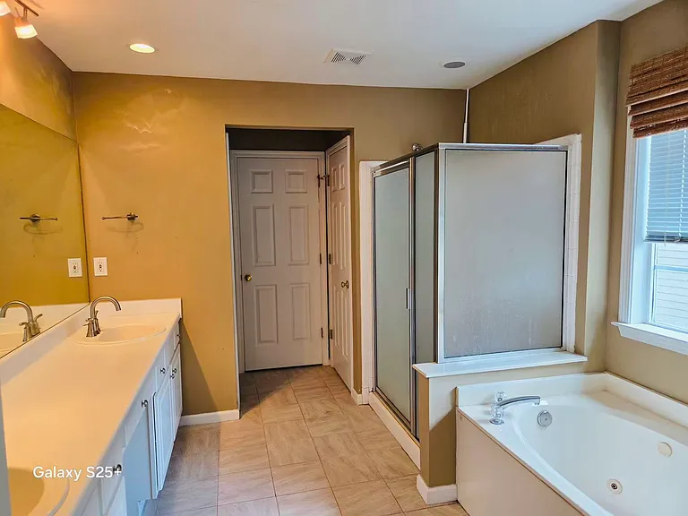 5067 Faversham Hill Dr — Photo 15