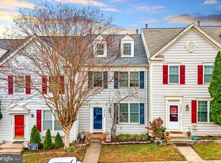 46842 Lawnes Creek Ter, Sterling, VA 20165