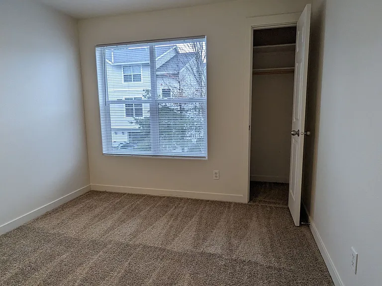 Halsey East Townhomes — Photo 75