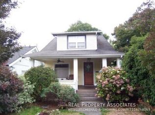 6745 7th Ave NW, Seattle, WA 98117