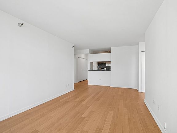 4th image of 75 W End Ave APT C8a
