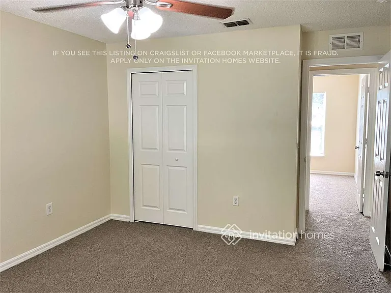 233 Pleasant Gardens Dr — Photo 11