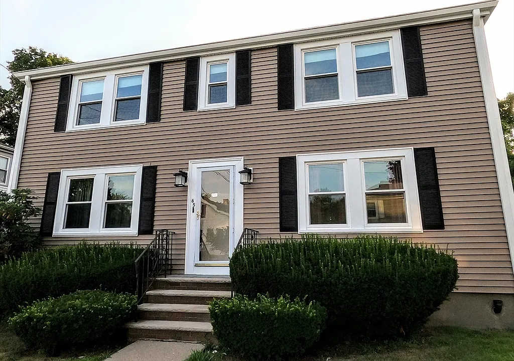2 bed, 1.0 bath, 864 sqft, $2,500 — Photo 1