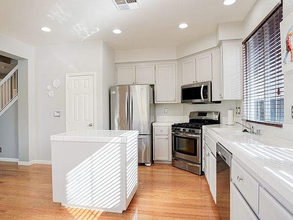 4th image of 257 Accolade Dr