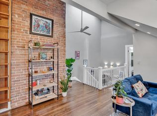 18 Sunset St APT 4, Boston, MA 02120