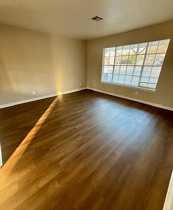5th image of 3238 Elsberry Dr