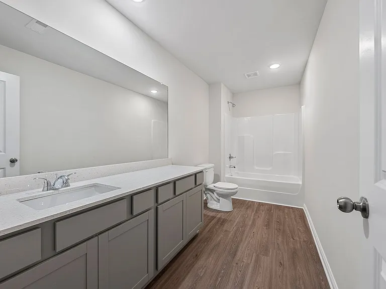 3142 White Ash St — Photo 3