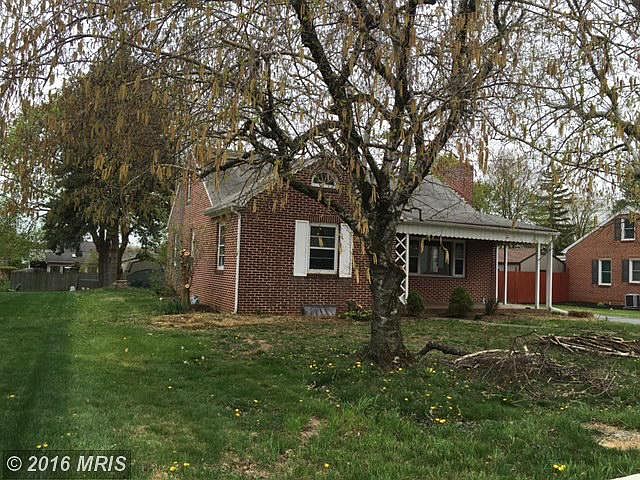 2nd image of 520 Woodstock Rd