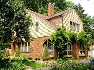 52 W Henderson Rd, Columbus, OH 43214