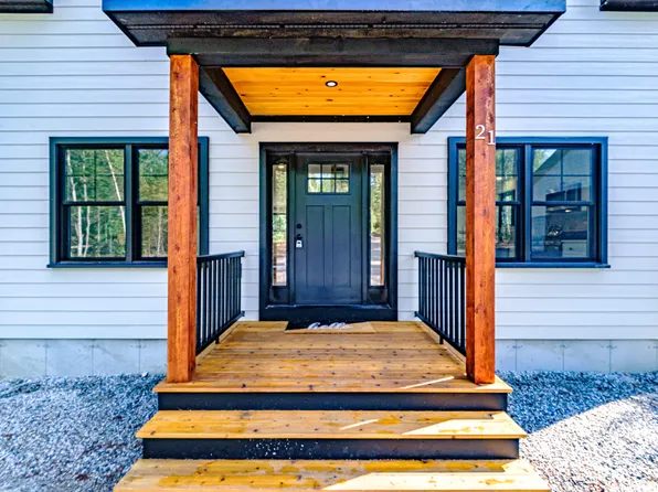 21 Cobblestone Farm Road, Bethel, ME 04217