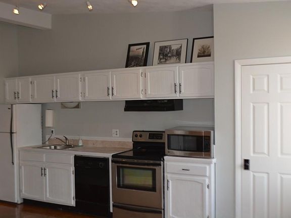 4th image of 60 Salem St #5