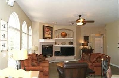 3rd image of 10479 Stonewillow Dr