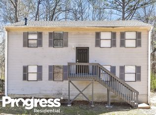 565 Transit Cir, Atlanta, GA 30349