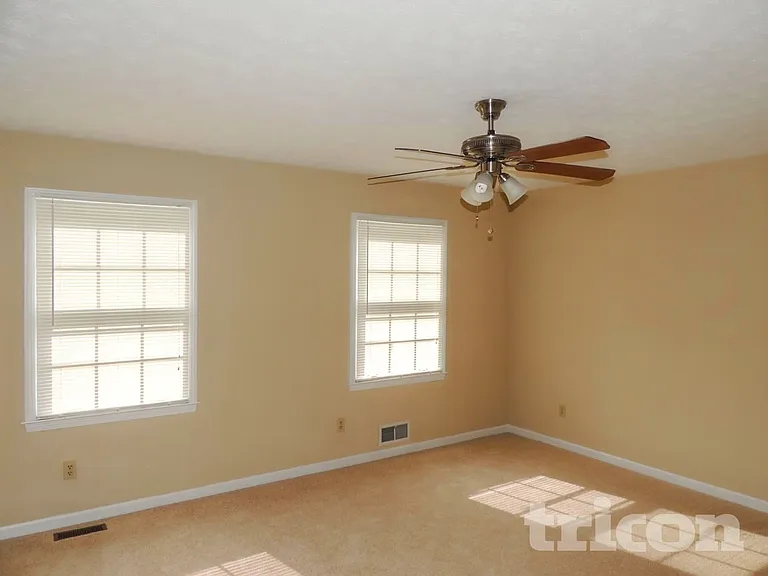 1431 Tall Pines Dr — Photo 8