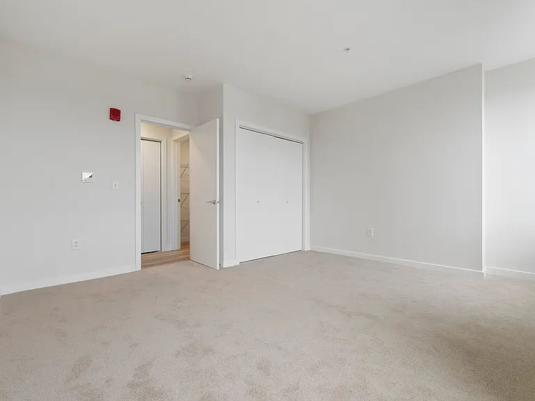 145 W Broad St #805 — Photo 6