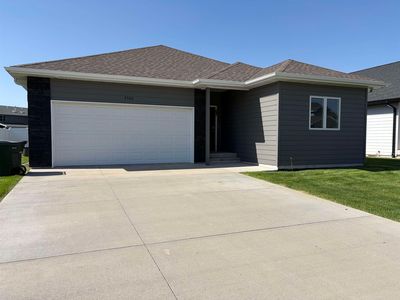 3520 Hummingbird, North Platte, NE, 69101