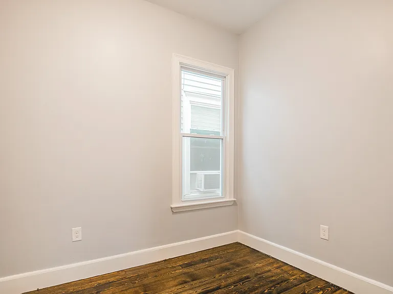 344 Saratoga St #3A — Photo 6