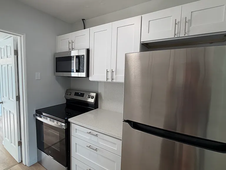 2268 Palmwood Dr #B — Photo 5