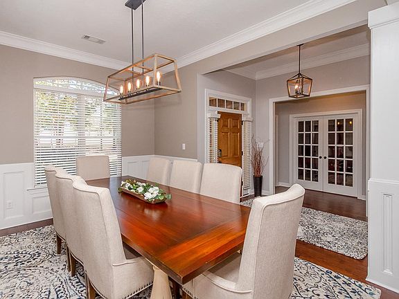 3rd image of 5183 Glastonbury Ct