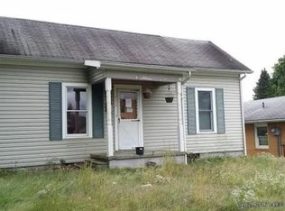 711 Johnson Ave, New Lexington, OH 43764