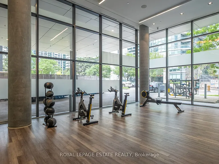 161 Roehampton Ave #2607 — Photo 23