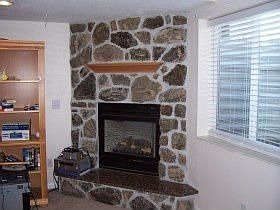 4th image of 1390 E Damie Ln