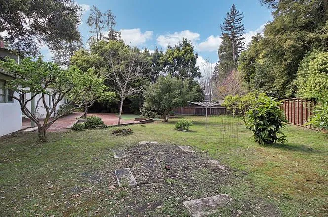1040 Creek Dr — Photo 11