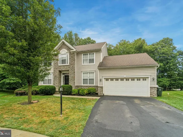 2940 Avebury Stone Cir, Downingtown, PA 19335