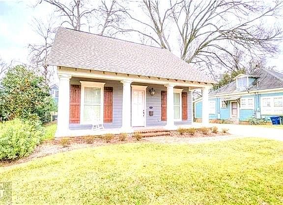 2nd image of 165 Cypress Ave