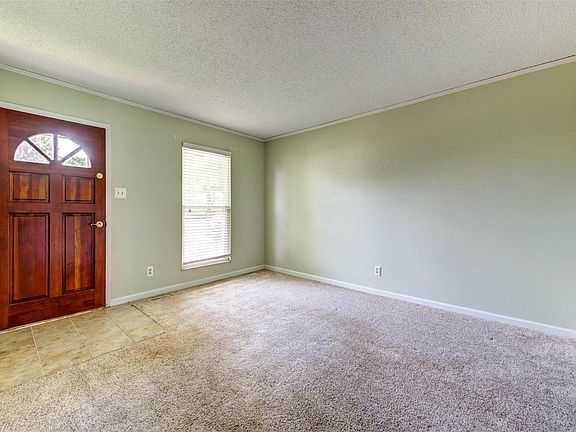 2nd image of 723 Watersedge Dr