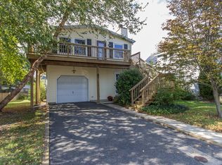 87 Ocean Ave, Middletown, NJ 07748
