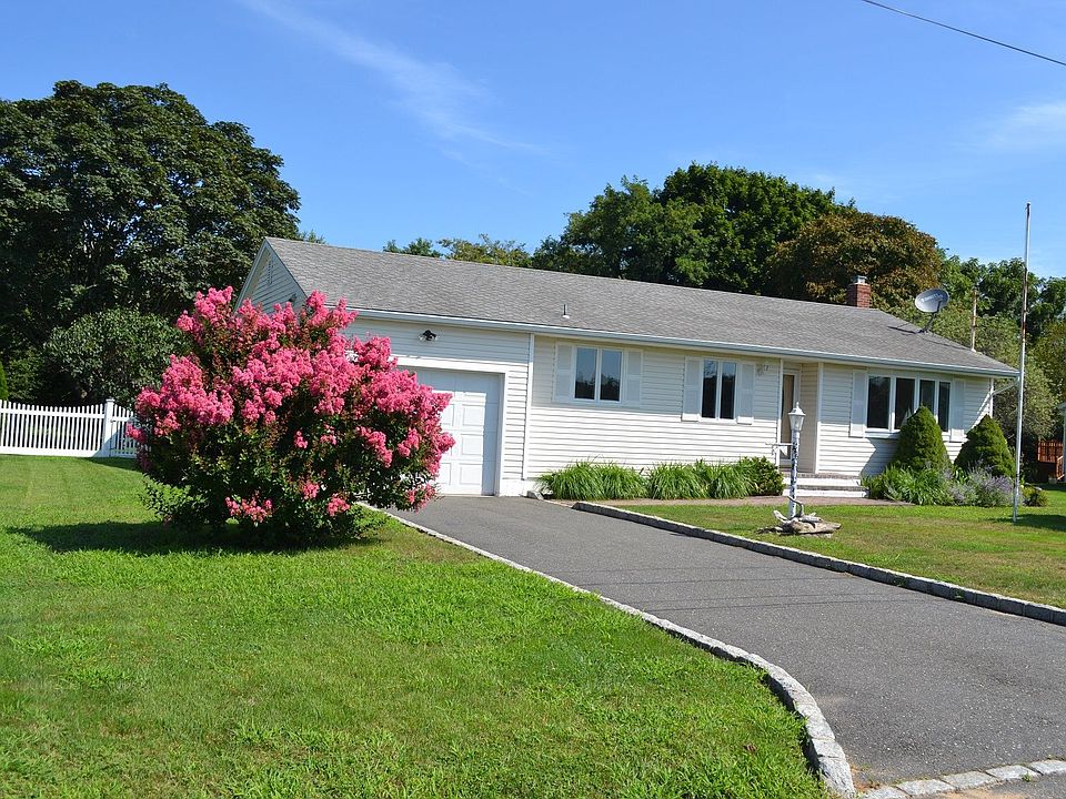 1st image of 675 Maier Pl
