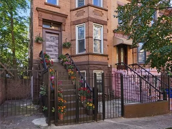 472 46th St, Brooklyn, NY 11220