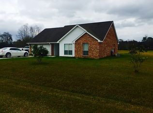 40 Pointer Trl, Picayune, MS 39466