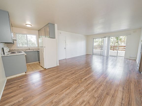 2nd image of 36 Moss Ave #2