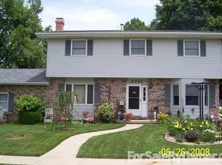 2342 N Longwood Dr, Decatur, IL 62526