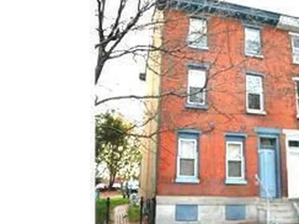 117 W Marshall St, Norristown, PA 19401