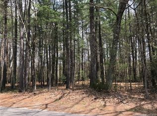 196 Simsbury Rd, West Granby, CT 06090