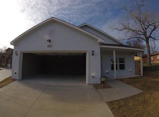 3015 Columbus Ave, Fort Worth, TX 76106