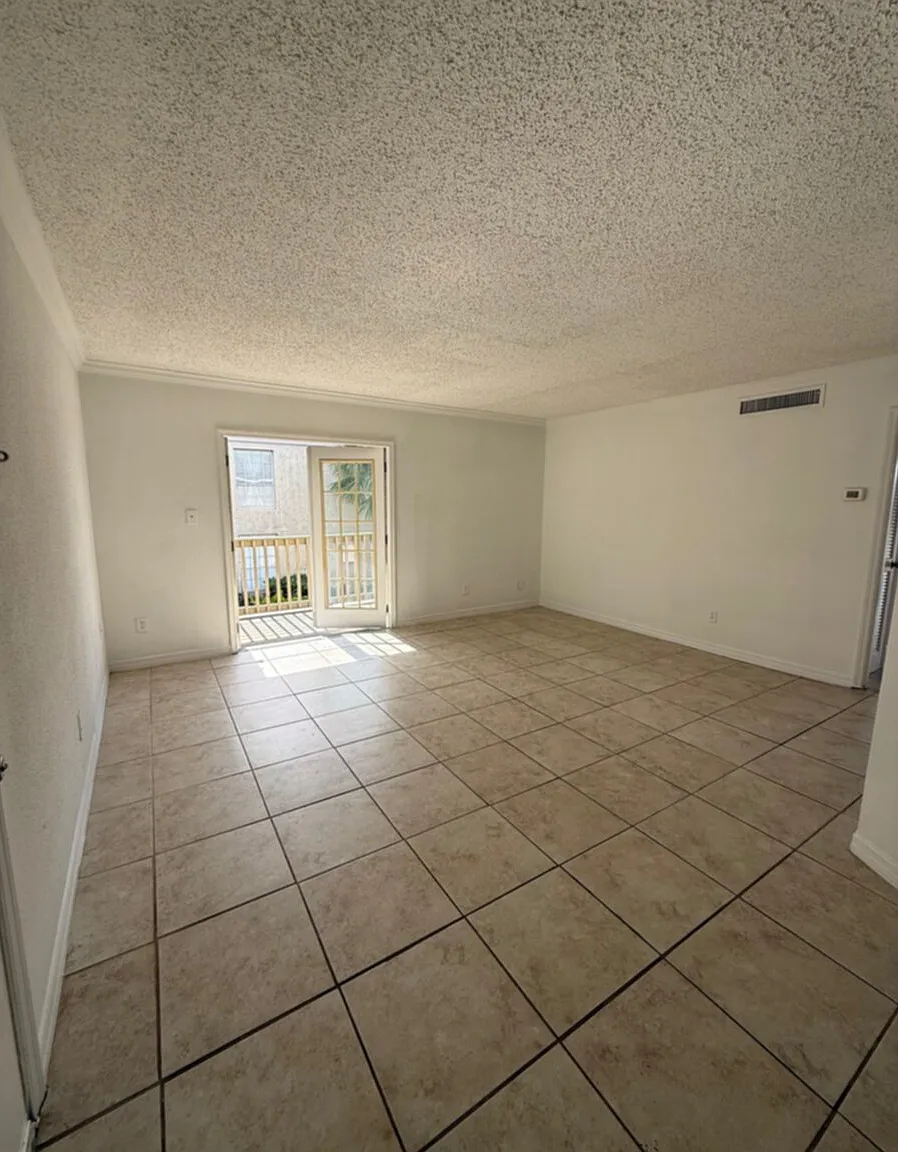 2 bedrooms 1 bathroom condo in Serravela — Photo 2