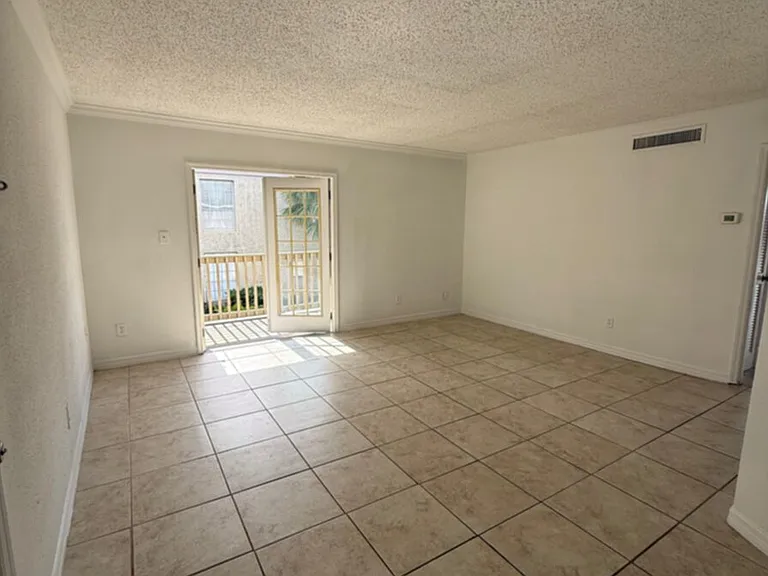 355 Wymore Rd #202 — Photo 2