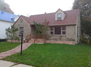 1111 15th St, Rockford, IL