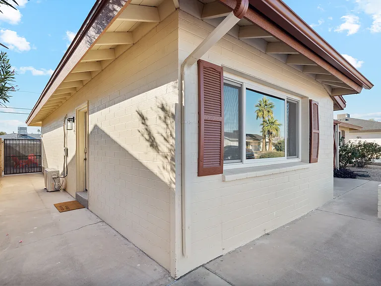 8433 E Palm Ln #A — Photo 8